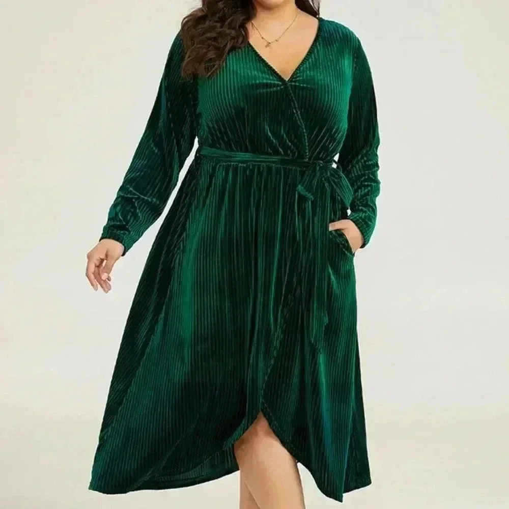 NWT!Dark green rib velvet wrap hem wrap pocket belt dress Size 12 or Large - Picture 3 of 6